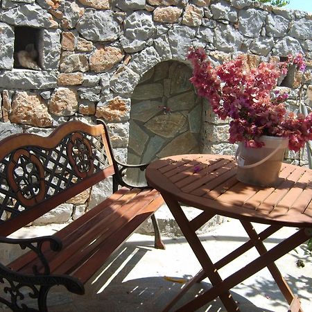 Nikos Hotel Diafánion Exterior foto